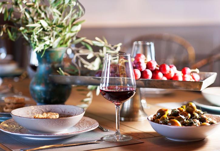 Τα τρία καλύτερα κρασιά για το γιορτινό τραπέζι