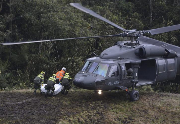 Κολομβία: Δέκα νεκροί από συντριβή στρατιωτικού ελικοπτέρου