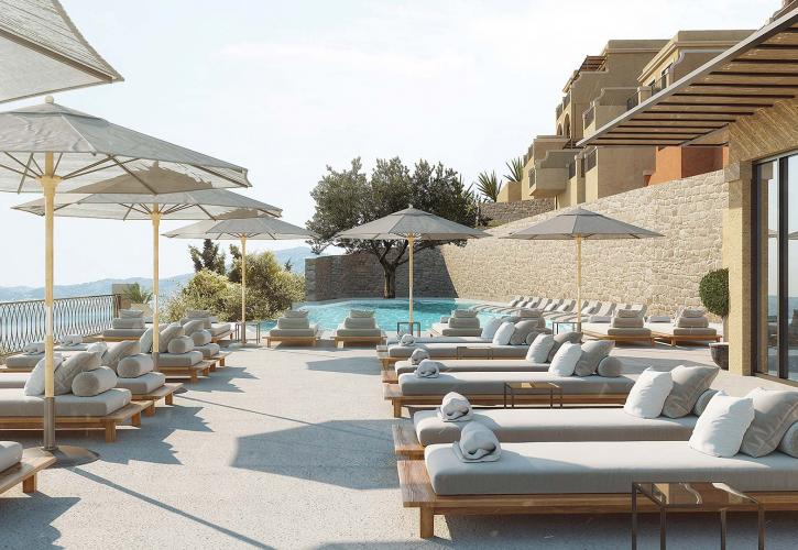 Forbes: Ονειρεμένες διακοπές σε πέντε νέα ξενοδοχεία στην Ελλάδα