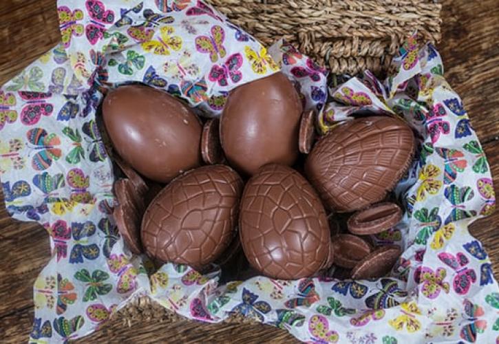 Το Brexit «μπαγιατεύει» τα σοκολατένια πασχαλινά αυγά