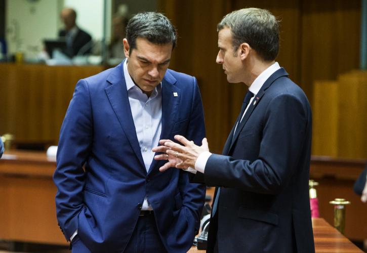 Μακρόν: Πολύ θετική η συμφωνία για το χρέος της Ελλάδας