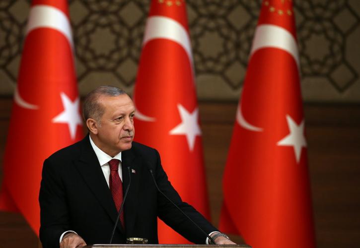 Το νέο υπουργικό συμβούλιο στην Τουρκία