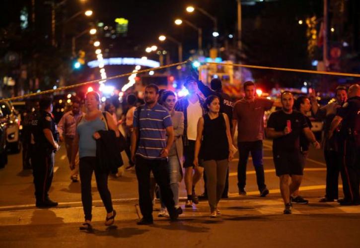 Τουλάχιστον δύο νεκροί από επίθεση ενόπλου στο Τορόντο