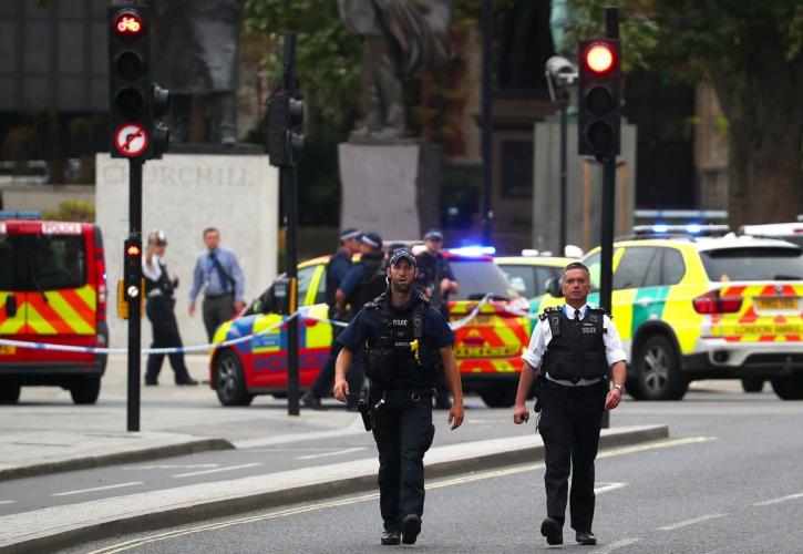 Λονδίνο: Βρετανός πολίτης ο οδηγός του οχήματος που έπεσε στη Βουλή