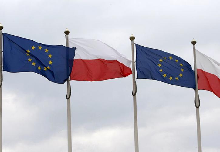 «Στο Ευρωπαϊκό Δικαστήριο στέλνει την Πολωνία η Κομισιόν»
