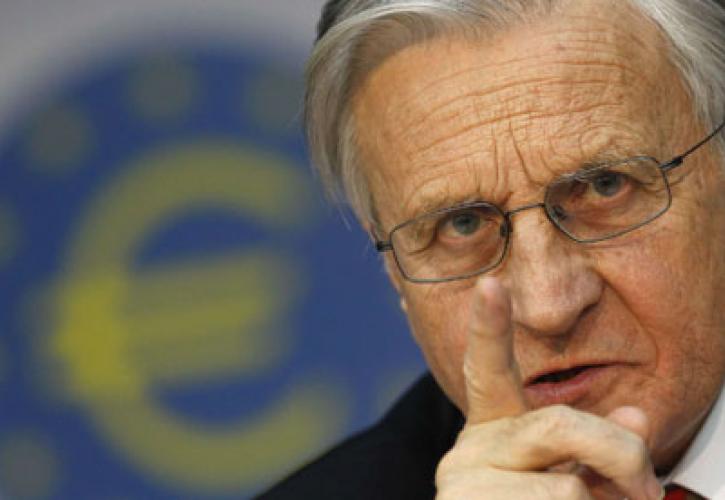 Trichet: Το ευρώ αντέχει, προσοχή στις τράπεζες