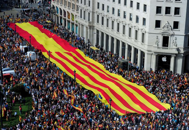 Συνταγματικό Δικαστήριο: Άκυρο το δημοψήφισμα στην Καταλονία