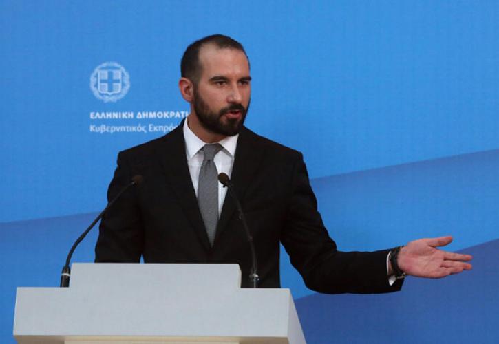 Τζανακόπουλος κατά Στουρνάρα: Δεν ευθύνεται η κυβέρνηση για την καθυστέρηση