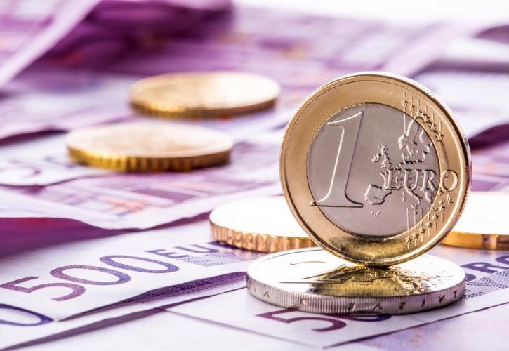 Ράλι ανακούφισης καταγράφει το ευρώ μετά τη νίκη Μακρόν