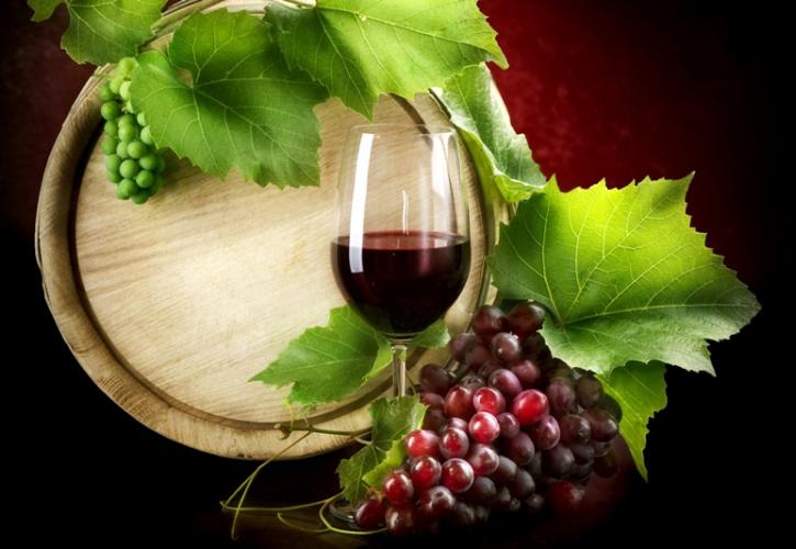Προαναγγελίες για κατάργηση του φόρου στο κρασί το 2017