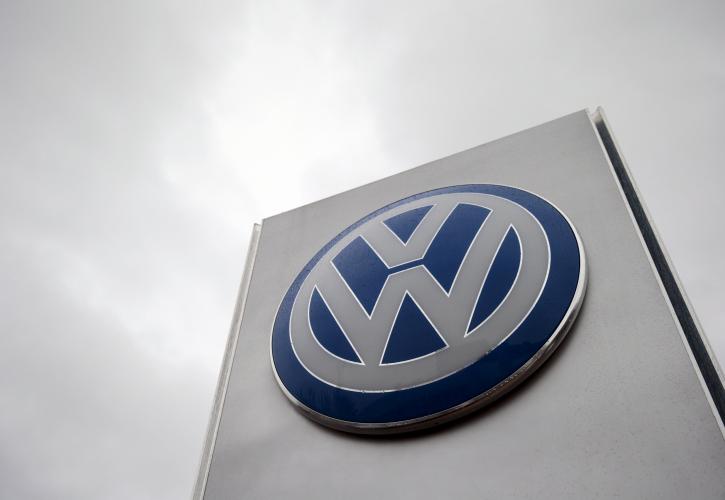 Ανήσυχοι οι Γερμανοί πολιτικοί για τις θέσεις εργασίας στη Volkswagen