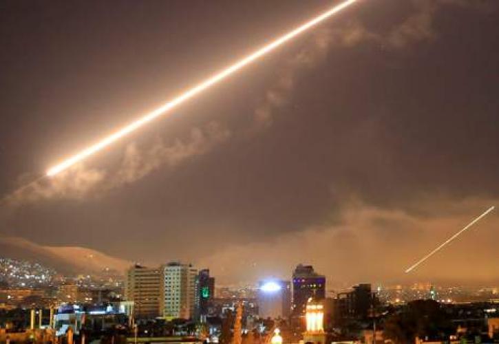 Νέα πυραυλική επίθεση στη Συρία - ΗΠΑ: Δεν εμπλεκόμαστε