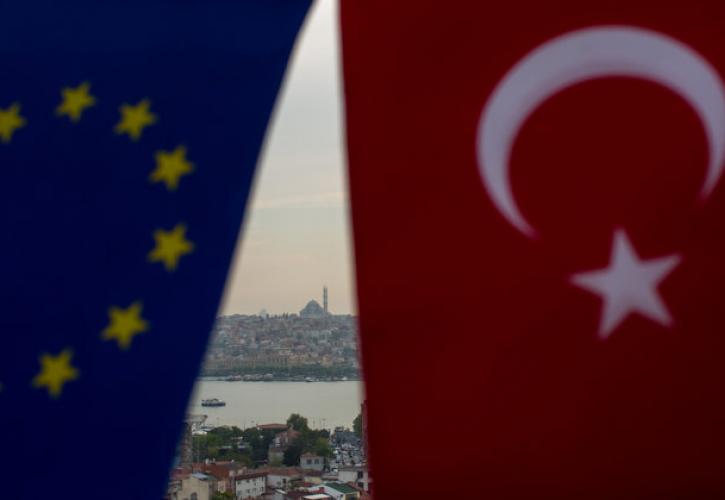 Η Τουρκία παραβιάζει τους κοινούς κανόνες στις διακρατικές σχέσεις