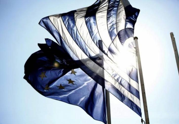 FAZ: Για την ανάπτυξη πασχίζει η Αθήνα