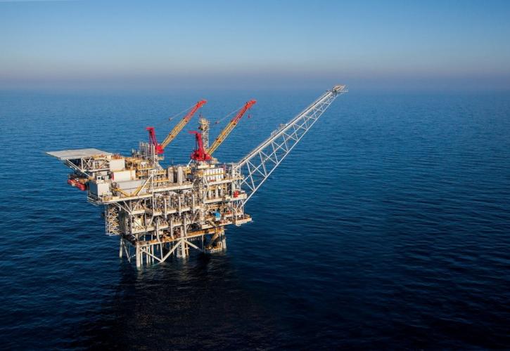 Το ελληνικό πετρέλαιο «βγαίνει στην επιφάνεια»