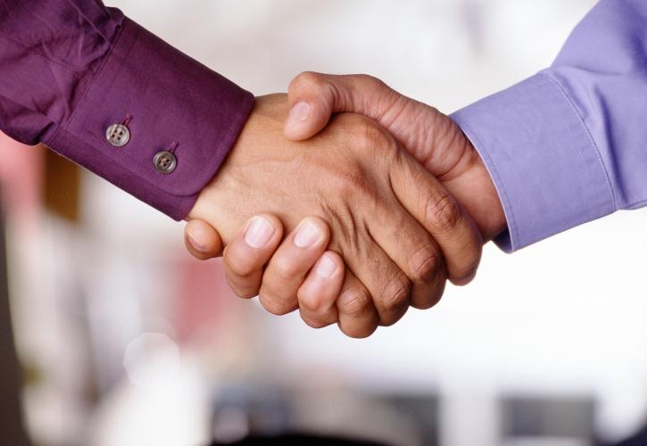 Πλατφόρμες «γνωριμιών» φέρνουν κοντά επενδυτές και εταιρείες