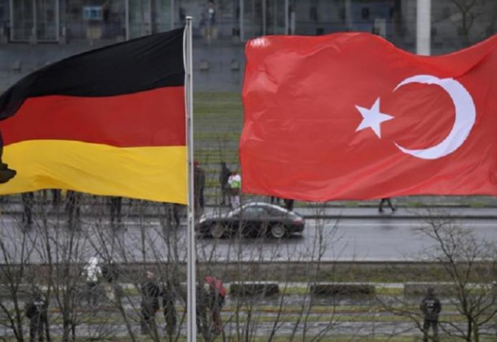 Να «παγώσει» τα όπλα στην Τουρκία εξετάζει το Βερολίνο