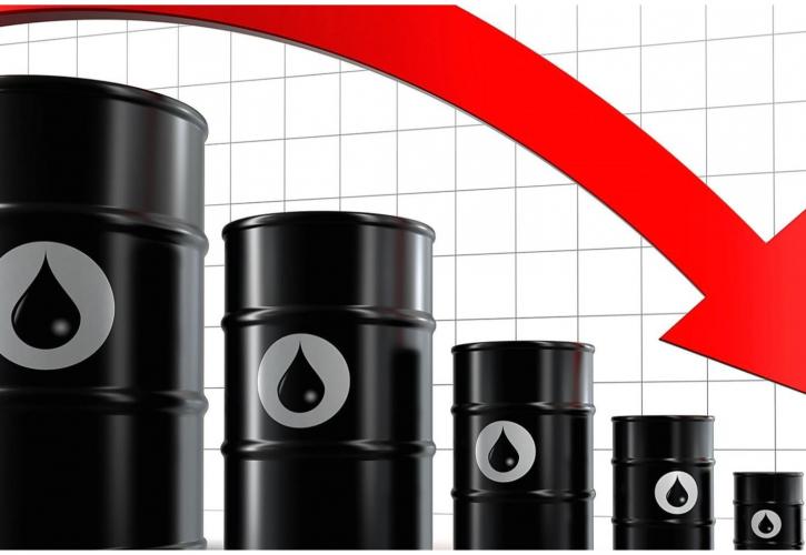 Πετρέλαιο: Τα αμερικανικά αποθέματα πιέζουν τις τιμές