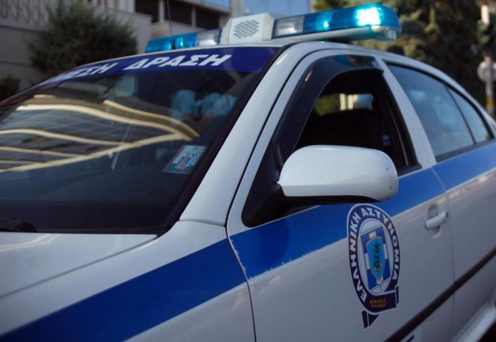 Νεκρό άτομο εντοπίστηκε κατά την κατάσβεση πυρκαγιάς σε αυτοκίνητο στην Αθηνών – Κορίνθου
