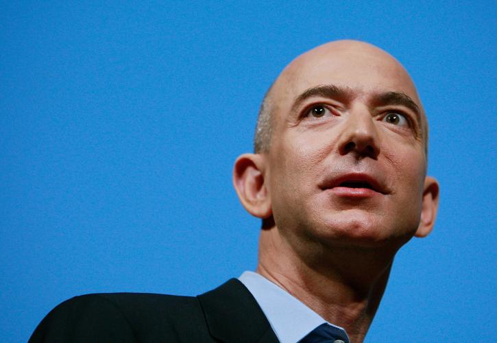 Ο Bezos σπάει το φράγμα των $100 δισ. μέσω Black Friday 