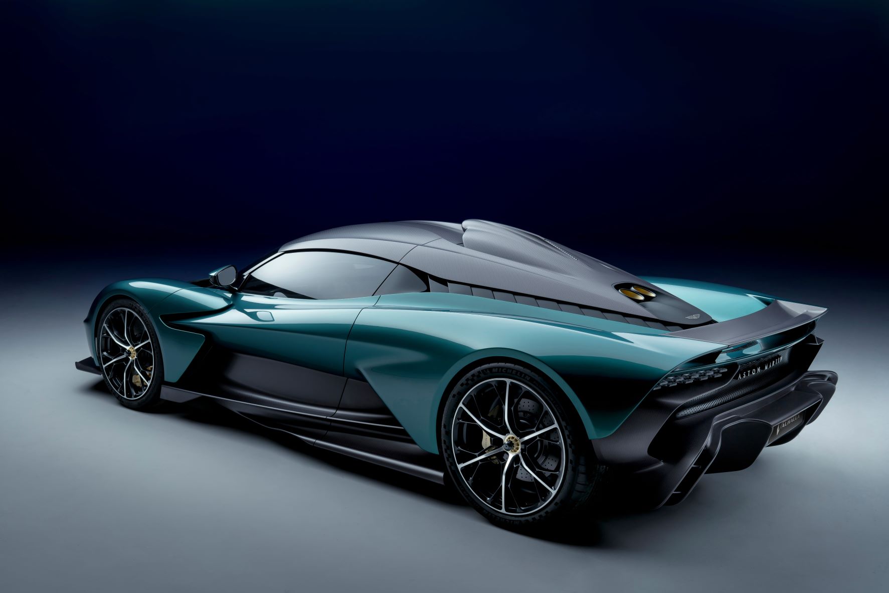 Aston Martin Vallhalla