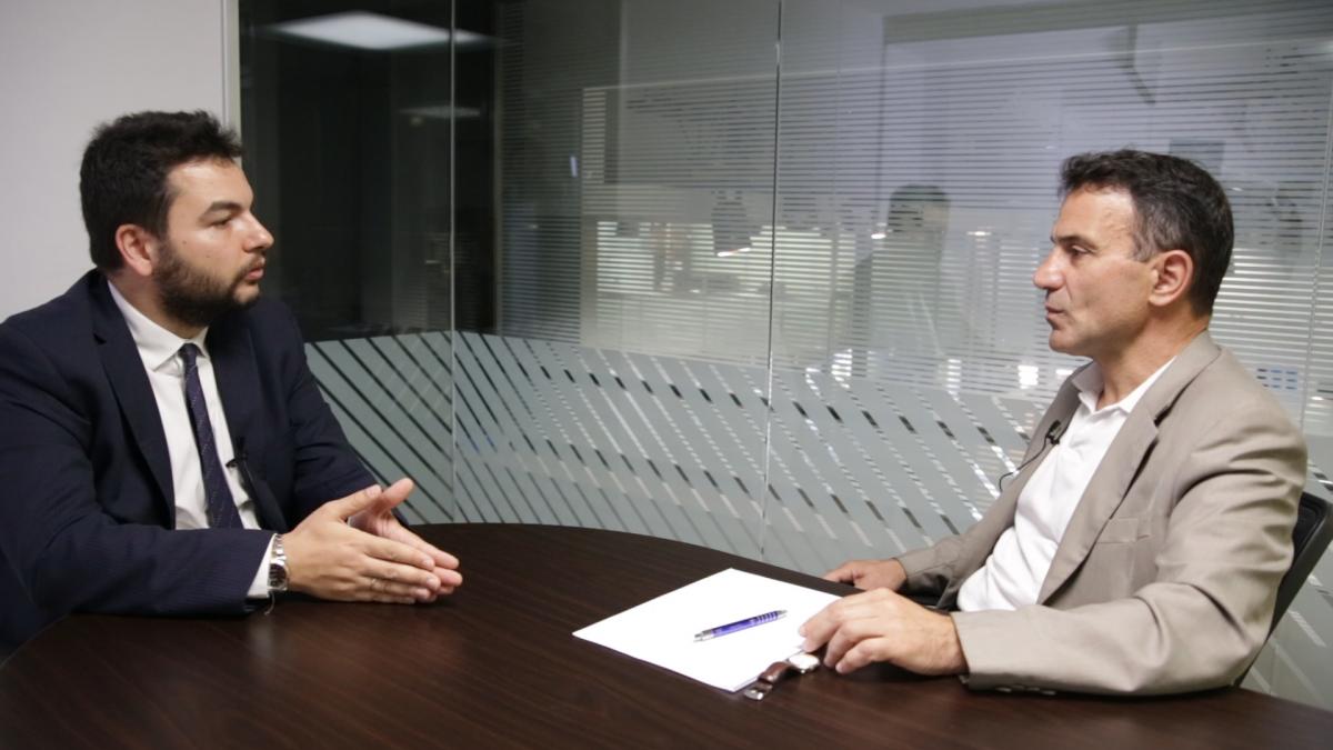 Κώστας Λαπαβίτσας