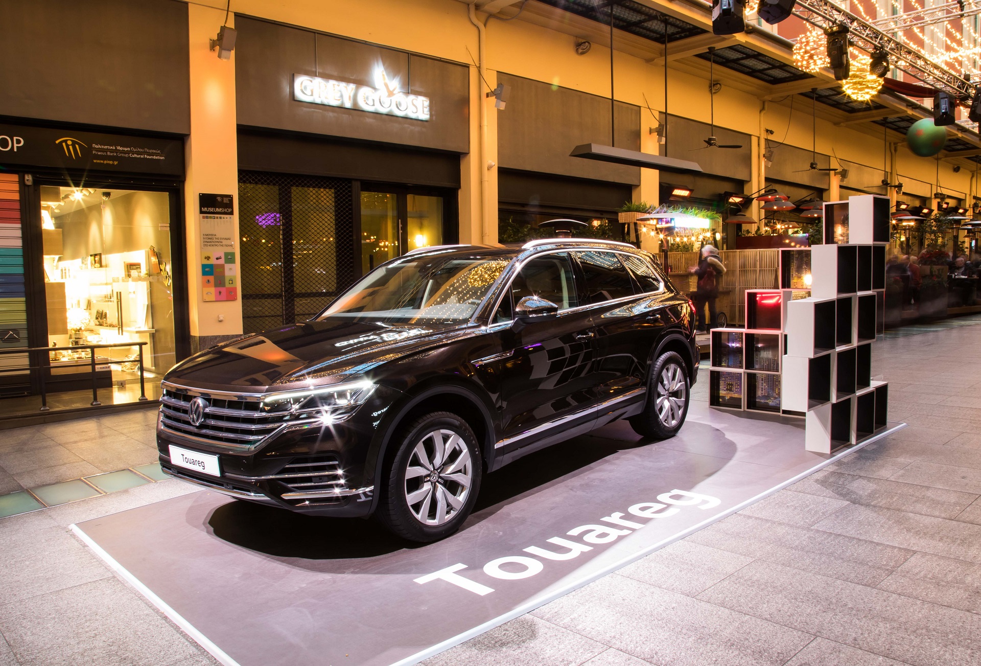 VW-Touareg-Attica-City-Link