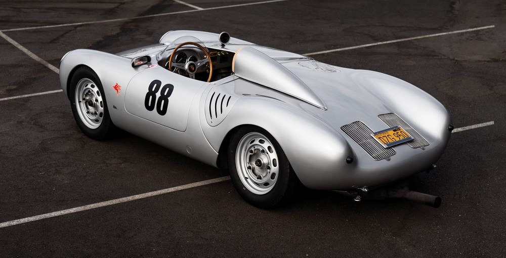 Mία δεύτερη Porsche συμπλήρωσε την πρώτη εξάδα των Sotheby's.