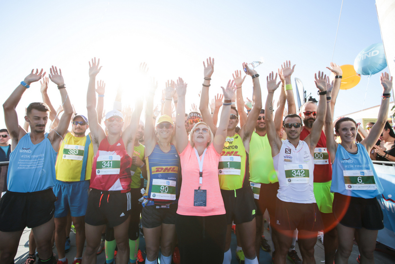 Γραμμή Εκκίνησης στα 25.000 του Spetses Mini Marathon - photo credit Νίκος Καρανικόλας