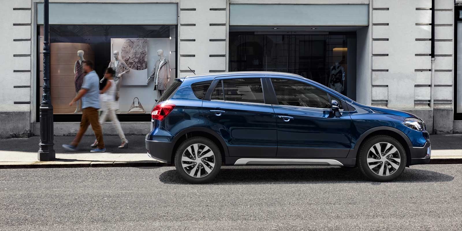 H προσθήκη νέων κινητήρων βενζίνης κάνει το S-Cross ακόμη ελκυστικότερο.