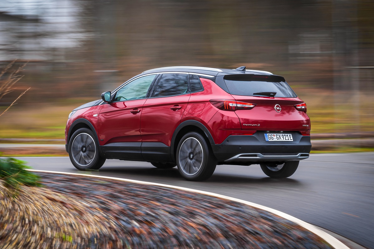 Opel Grandland X Hybrid4