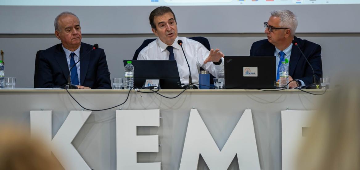 Συνάντηση Χρυσοχοΐδη με τους διευθυντές και αρχιφύλακες των φυλακών