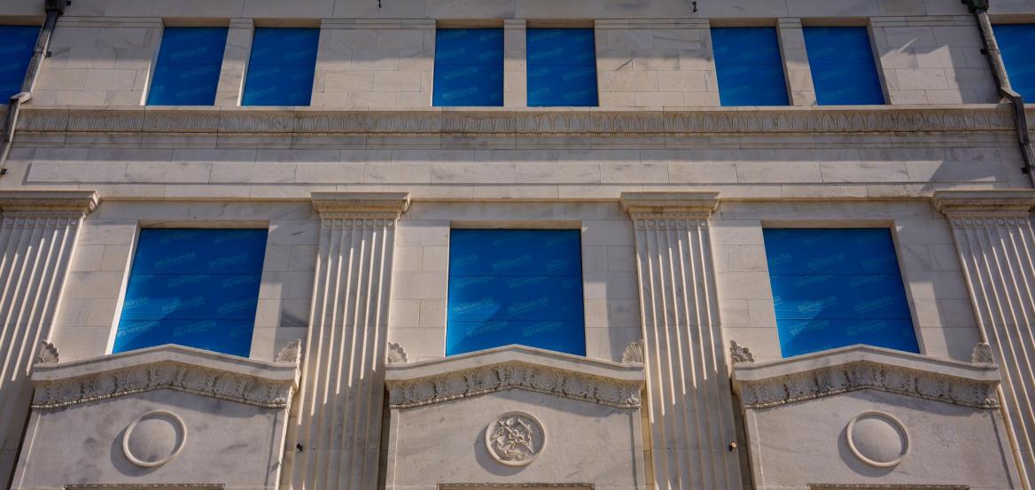 Μπεζ Βίβλος Fed: Βελτιωμένη η εικόνα για οικονομία και πληθωρισμό