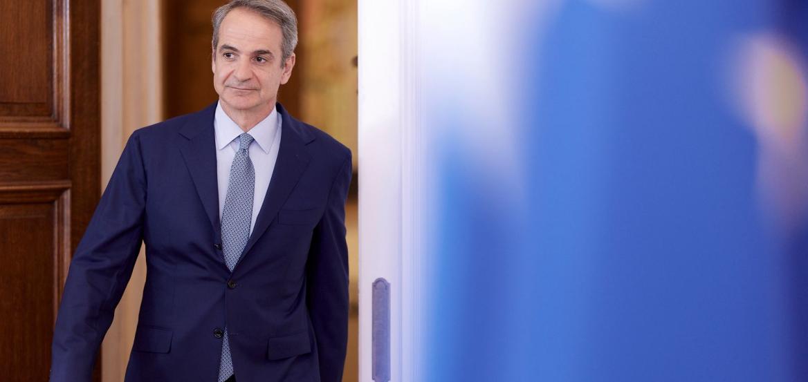 Μητσοτάκης στη Βουλή: Μείωση 10 λεπτών στη βενζίνη και 5 λεπτών στο ντίζελ