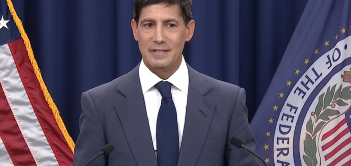 Γουόρς: Συγκροτούνται πέντε task force για εποπτεία του έργου της Fed