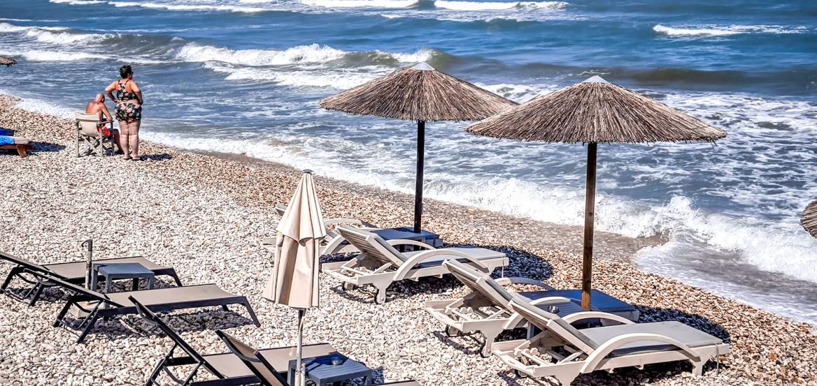 Σχεδόν 5,5 εκατ. Έλληνες έκαναν τουλάχιστον ένα ταξίδι το 2025