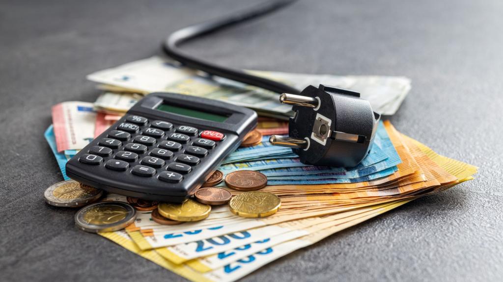 Ρεύμα: «Ένεση» για τις Υπηρεσίες Κοινής Ωφέλειας - 200 εκατ. από τον κρατικό προϋπολογισμό 