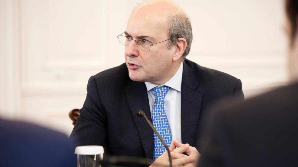 Χατζηδάκης: Από 1η Ιανουαρίου η εφαρμογή των περισσότερων μέτρων που θα ανακοινωθούν στη ΔΕΘ