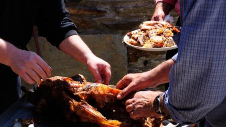 Τα γεύματα των θρησκευτικών εορτών είναι σε όλο τον κόσμο ακριβά
