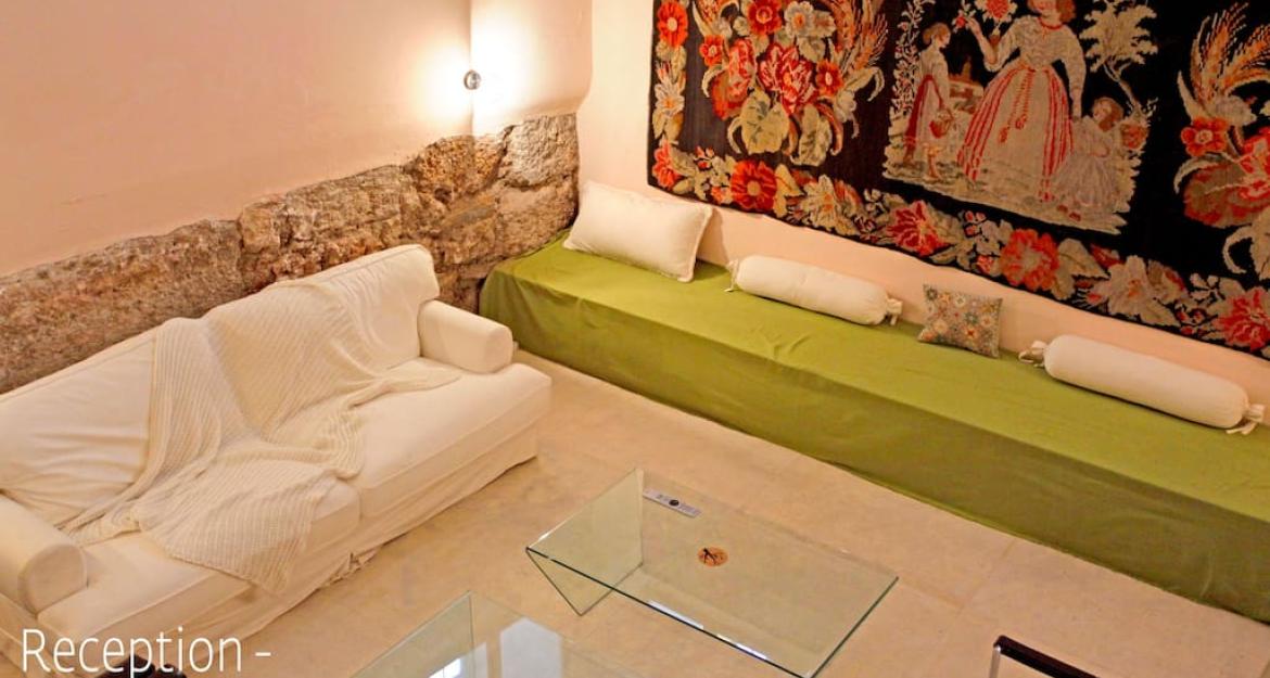 Τα «διαμάντια» της Airbnb στην Αθήνα (pics)