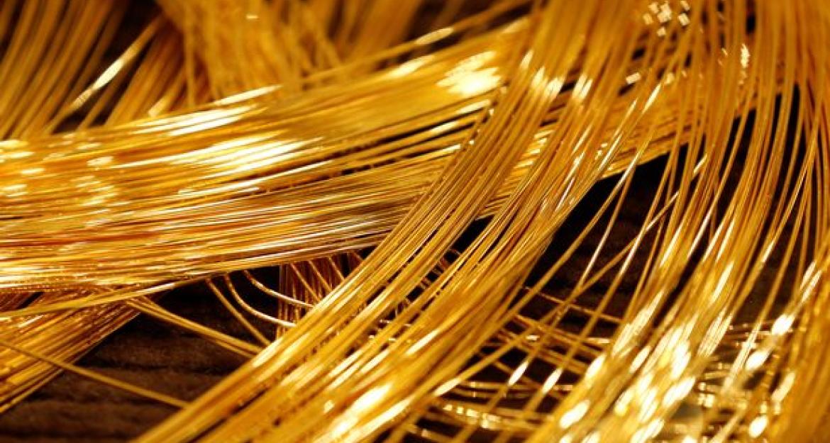 Χριστουγεννιάτικο δένδρο από ατόφιο χρυσάφι