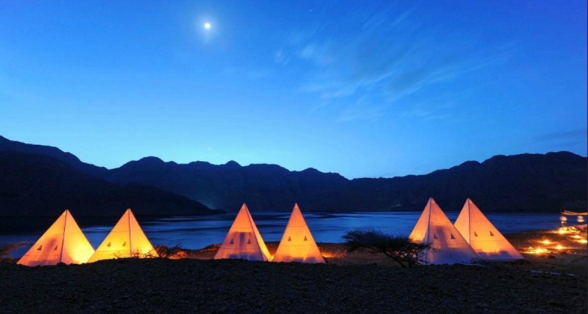 Ένα ταξιδιωτικό γραφείο «στήνει» ξενοδοχεία όπου επιλέξετε! (pics)