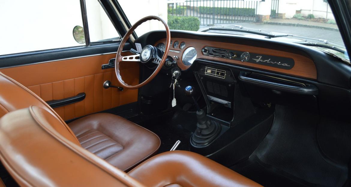 Ώριμη Ιταλίδα αναζητά γαμπρό (pics)