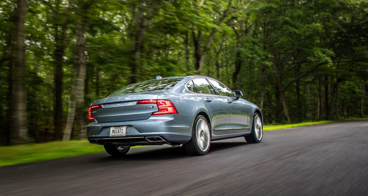 Volvo S90, μία Σουηδέζα καλλονή 