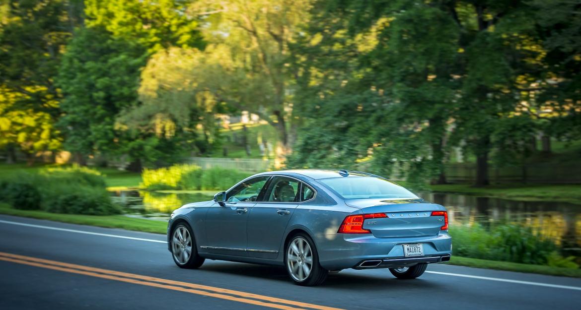 Volvo S90, μία Σουηδέζα καλλονή 