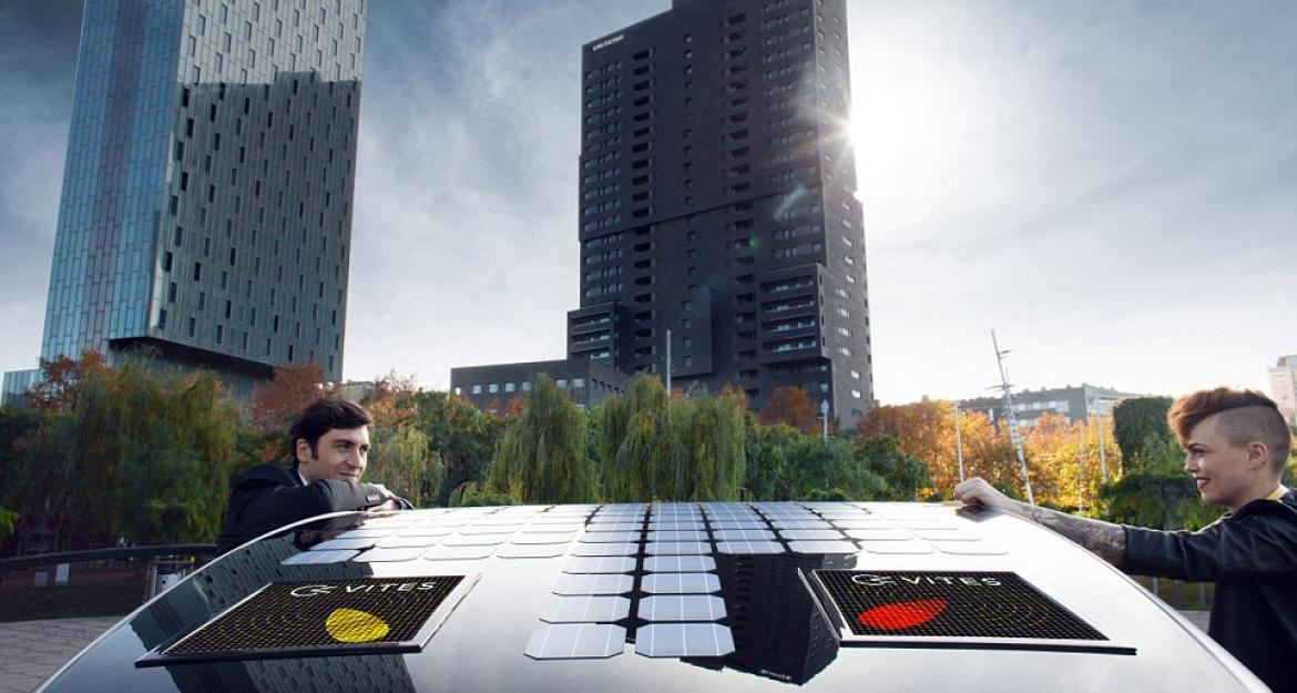 Το πρώτο αυτοκίνητο με το δικό του κήπο (vid+pics)