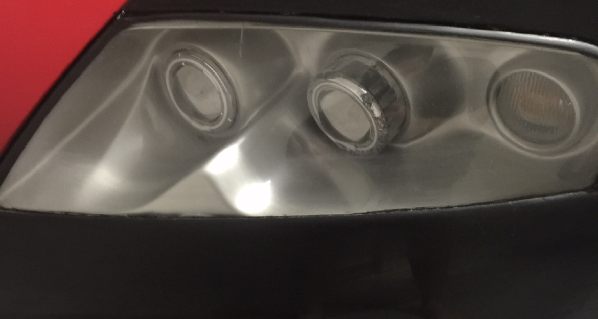 Ένα Ford πωλείται σε τιμή Bugatti (pics)