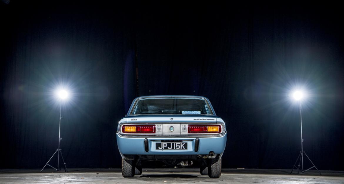 Δεύτερη ευκαιρία στη ζωή για ένα Toyota Crown (pics)