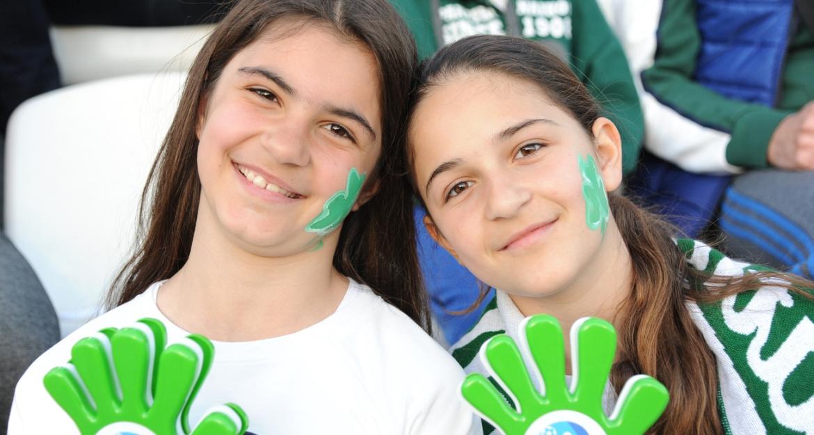 Παρουσία- έκπληξη του Νίκου Λυμπερόπουλου στην παιδική Κερκίδα ΟΠΑΠ