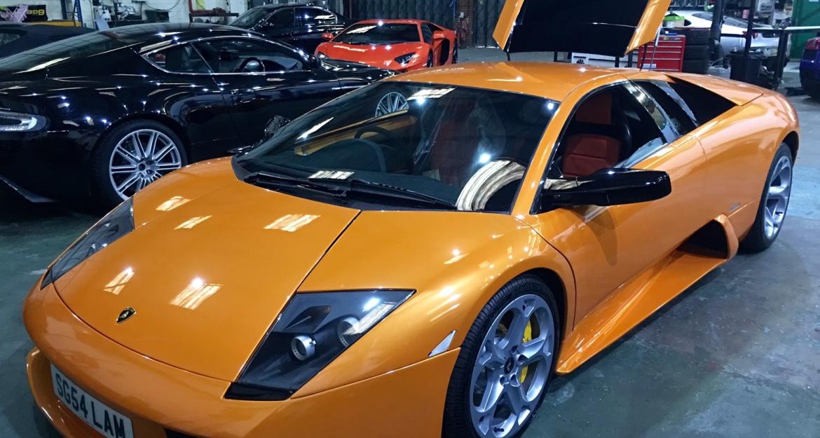 Ξόδεψε 440.000 ευρώ για 400.000 χλμ. με Lamborghini (pics)